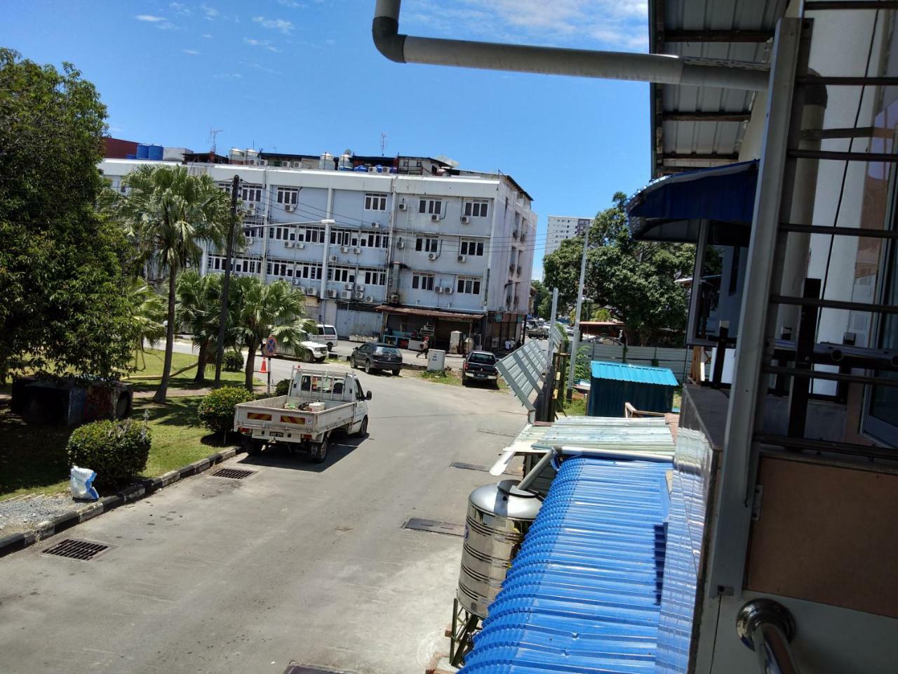 Jj Home2Stay Miri Buitenkant foto