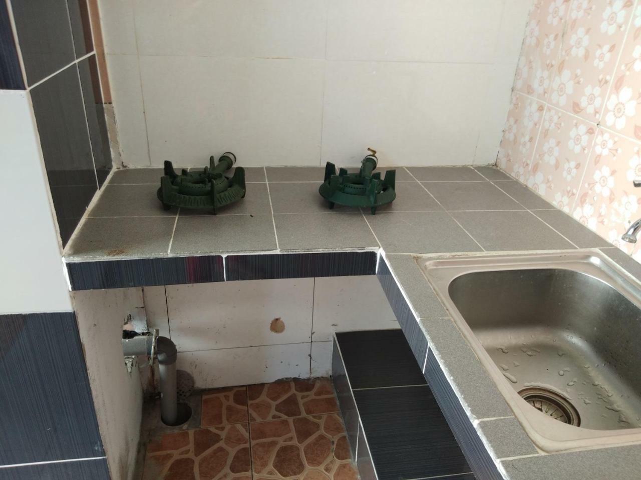 Jj Home2Stay Miri Buitenkant foto